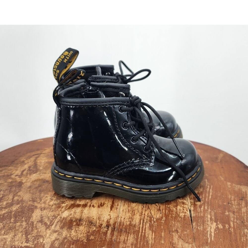Girl's Toddler Doc Marten's Black Patent Leather Boots‎ Size 5